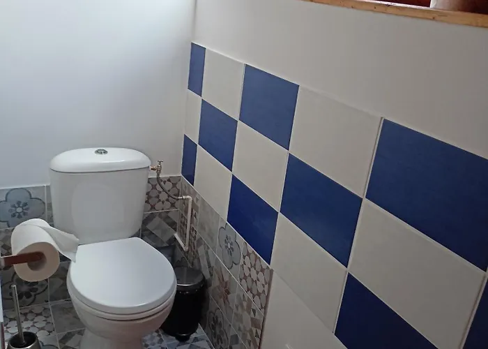 לינה וארוחת בוקר Triple