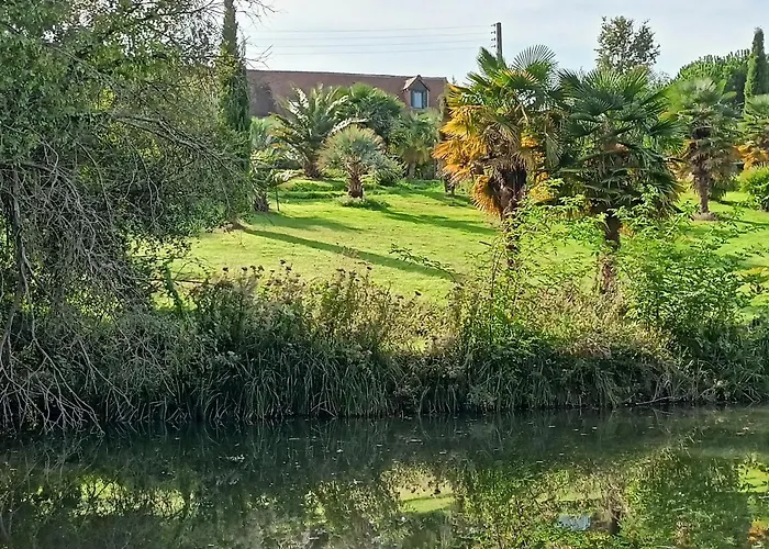 Triple לינה וארוחת בוקר